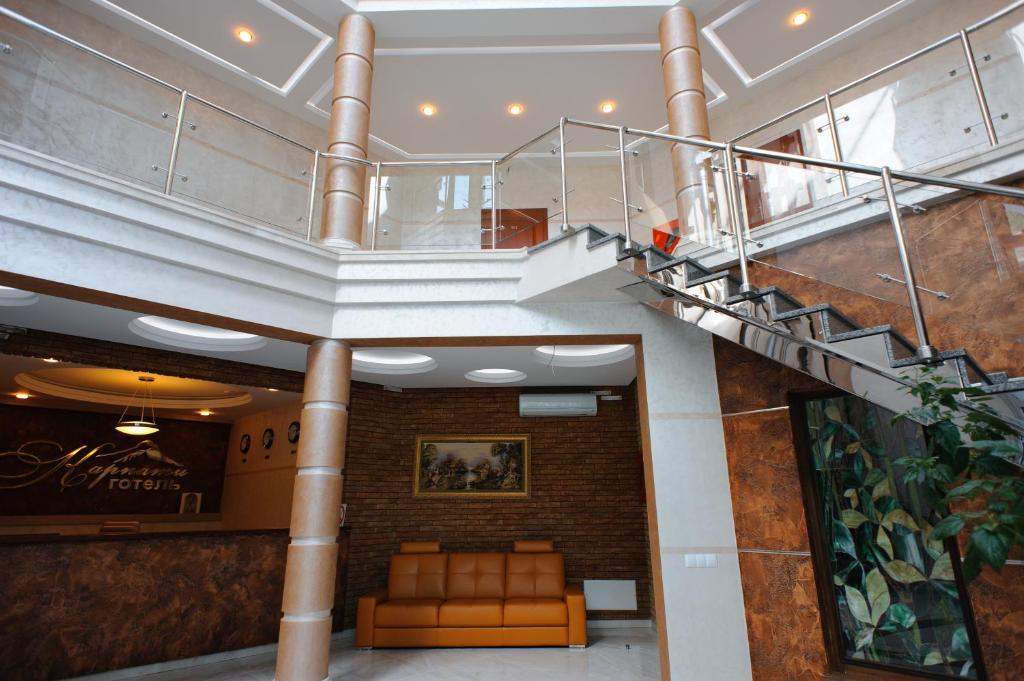 Karpaty Hotel 후스트 외부 사진